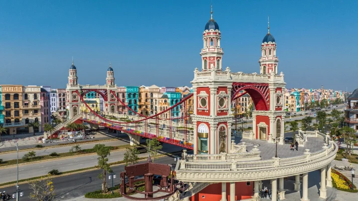 Show diễn kết hợp 3D trên sân khấu thuyền lớn nhất châu Á